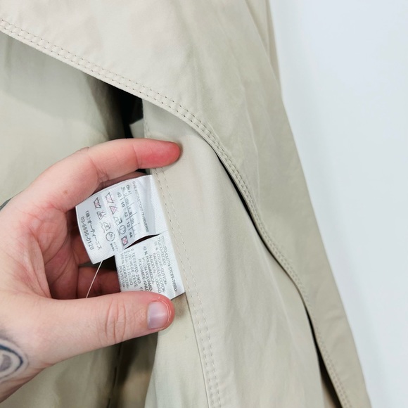 Max Mara Rainwear Beige Shower Proof Modern Tailored Pocket Jacket UK 12 - Picture 8 of 15